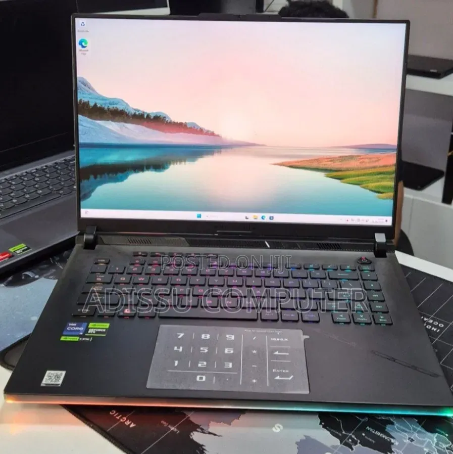 New Laptop Asus ROG Strix G18 32GB Intel Core i9 SSD 2T