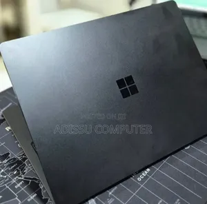 New Laptop Microsoft 16GB Intel Core i7 SSD 256GB