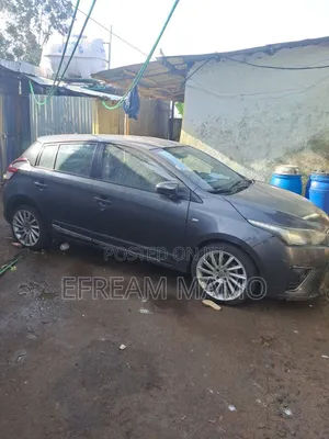 Toyota Yaris 2015
