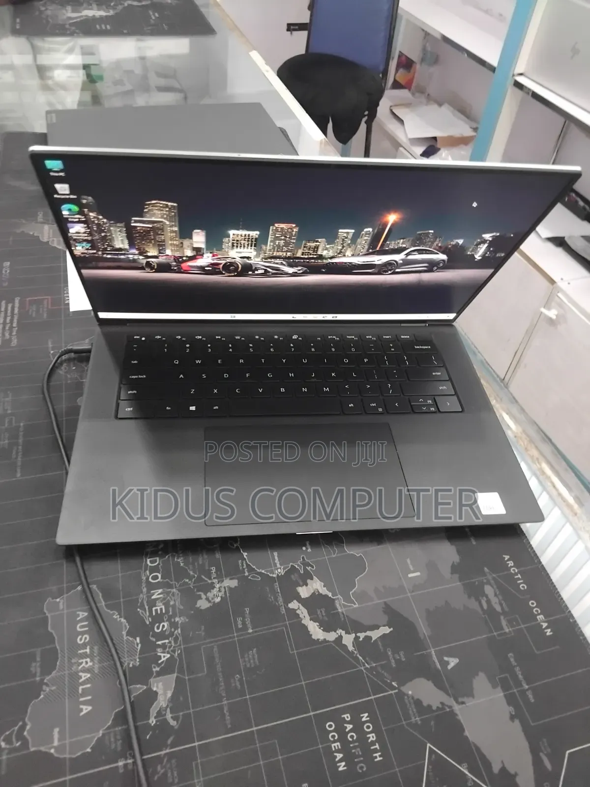 New Laptop Dell XPS 15 16GB Intel Core i7 SSD 512GB