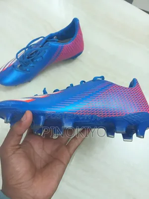 Sport Shoe/ታኬታ