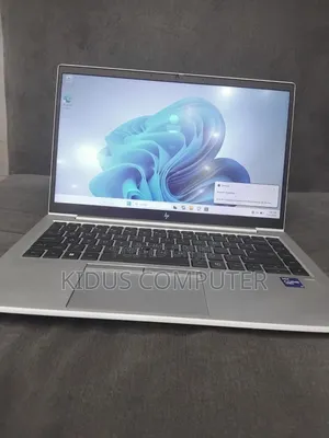 New Laptop HP EliteBook 840 G8 16GB Intel Core i7 SSD 512GB