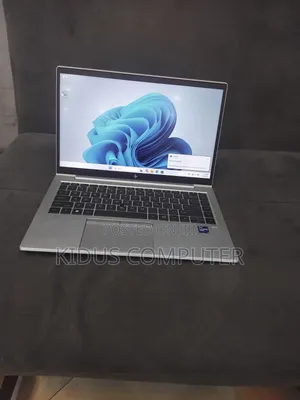 New Laptop HP EliteBook 840 G8 16GB Intel Core i7 SSD 512GB