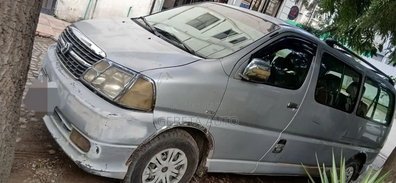 Toyota HiAce 2009 Grey