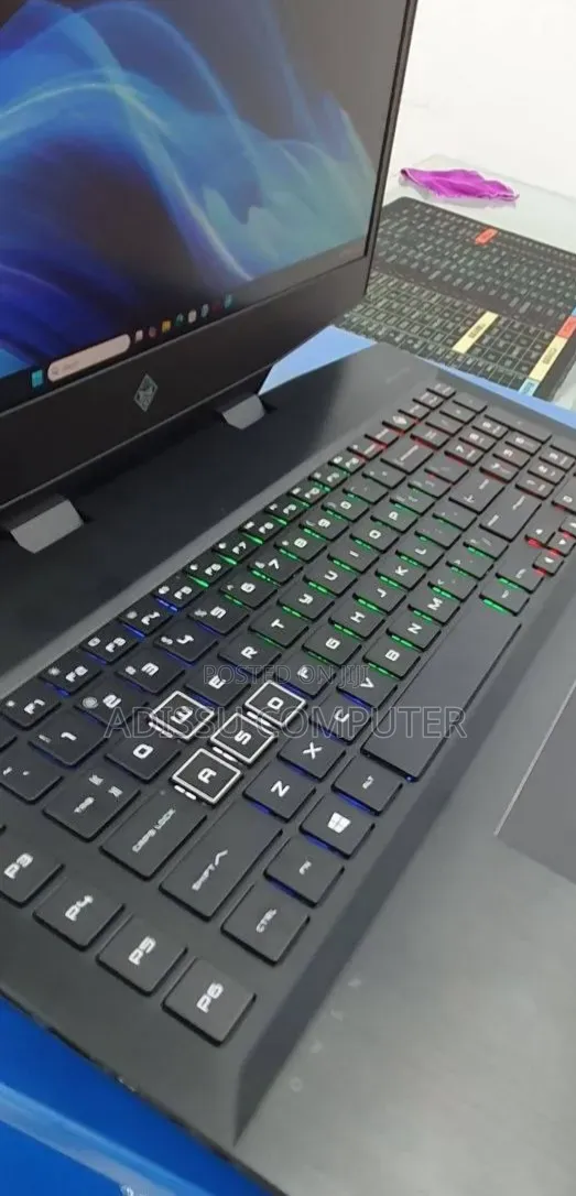 New Laptop HP Omen 17 16GB Intel Core i7 SSD 512GB
