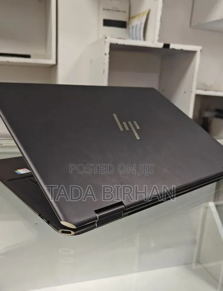 New Laptop HP Spectra 13 16GB Intel Core i7 SSD 512GB