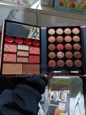 Romantic Bird Blooms Belles Fleurs All-in-One Makeup Palette