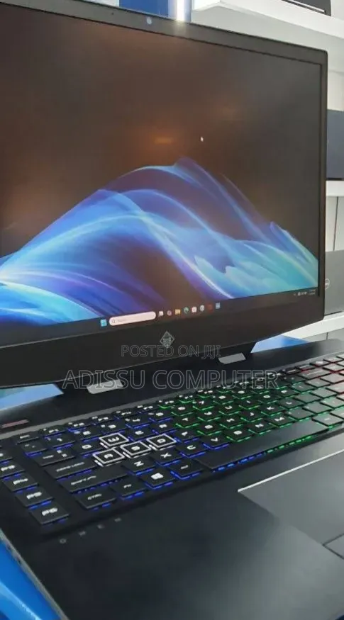 New Laptop HP Omen 17 16GB Intel Core i7 SSD 512GB