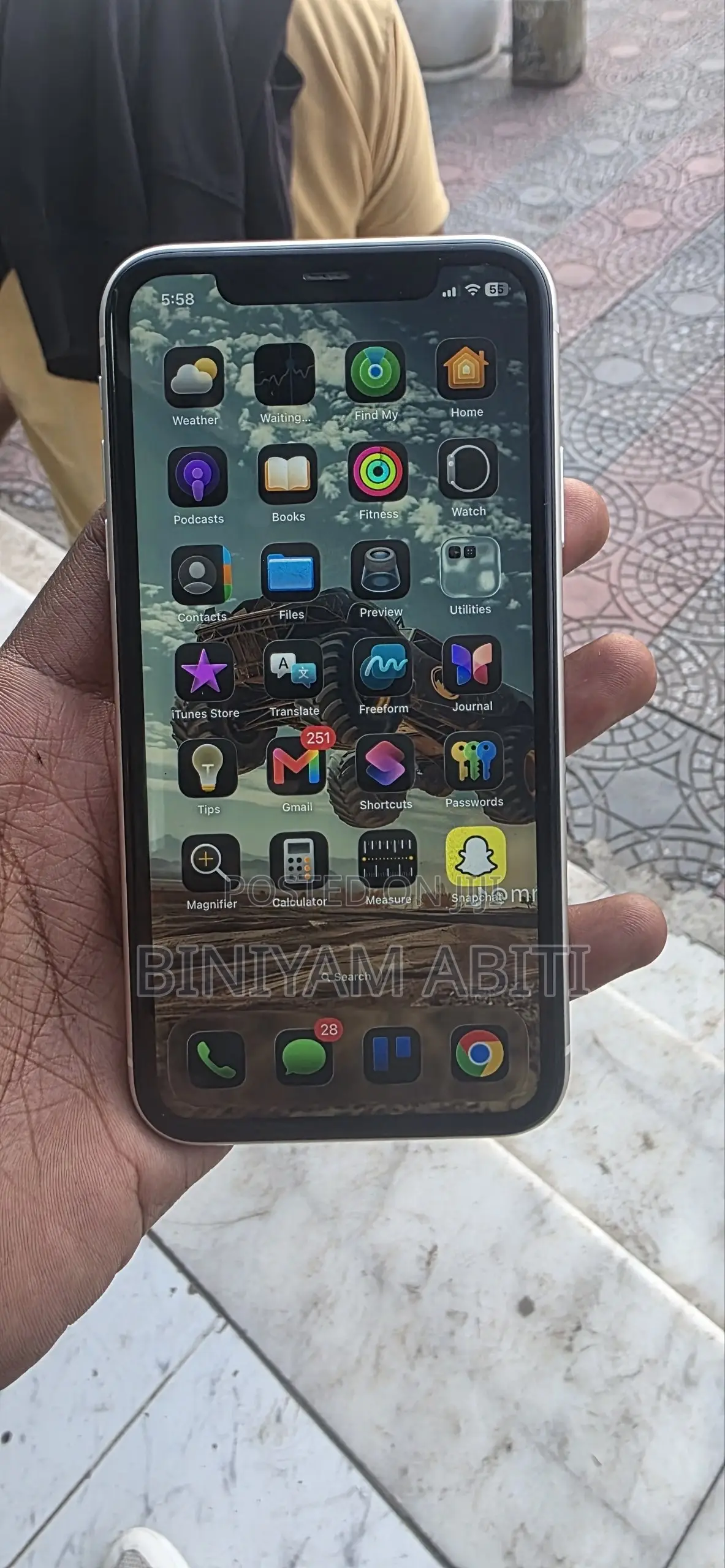Apple iPhone 11 64 GB White