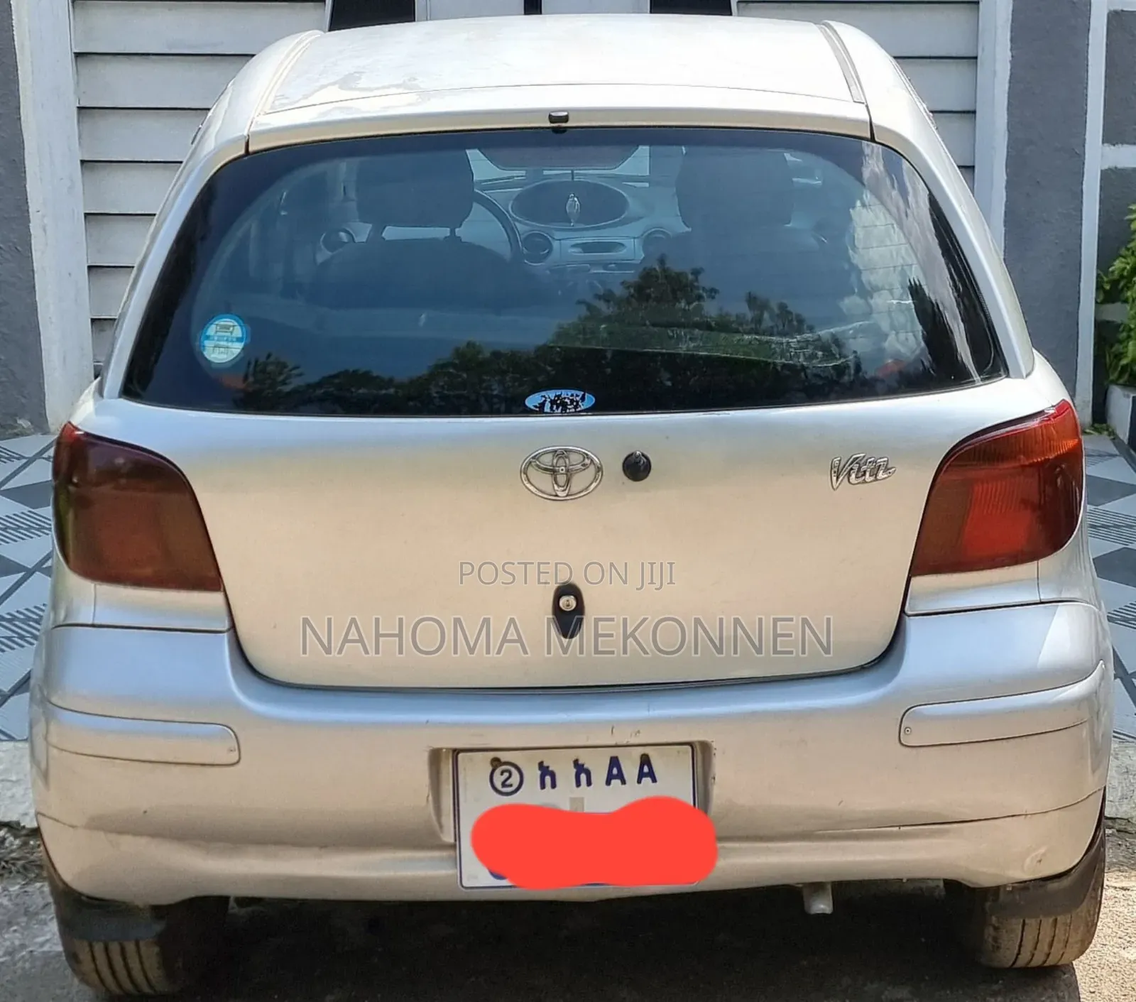 Toyota Vitz 2002 Silver
