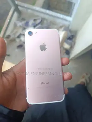 Apple iPhone 7 32 GB Rose Gold