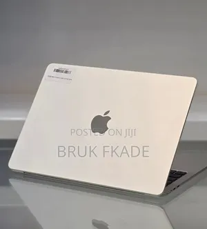 New Laptop Apple MacBook Air 2025 M4 16GB Apple M4 SSD 256GB