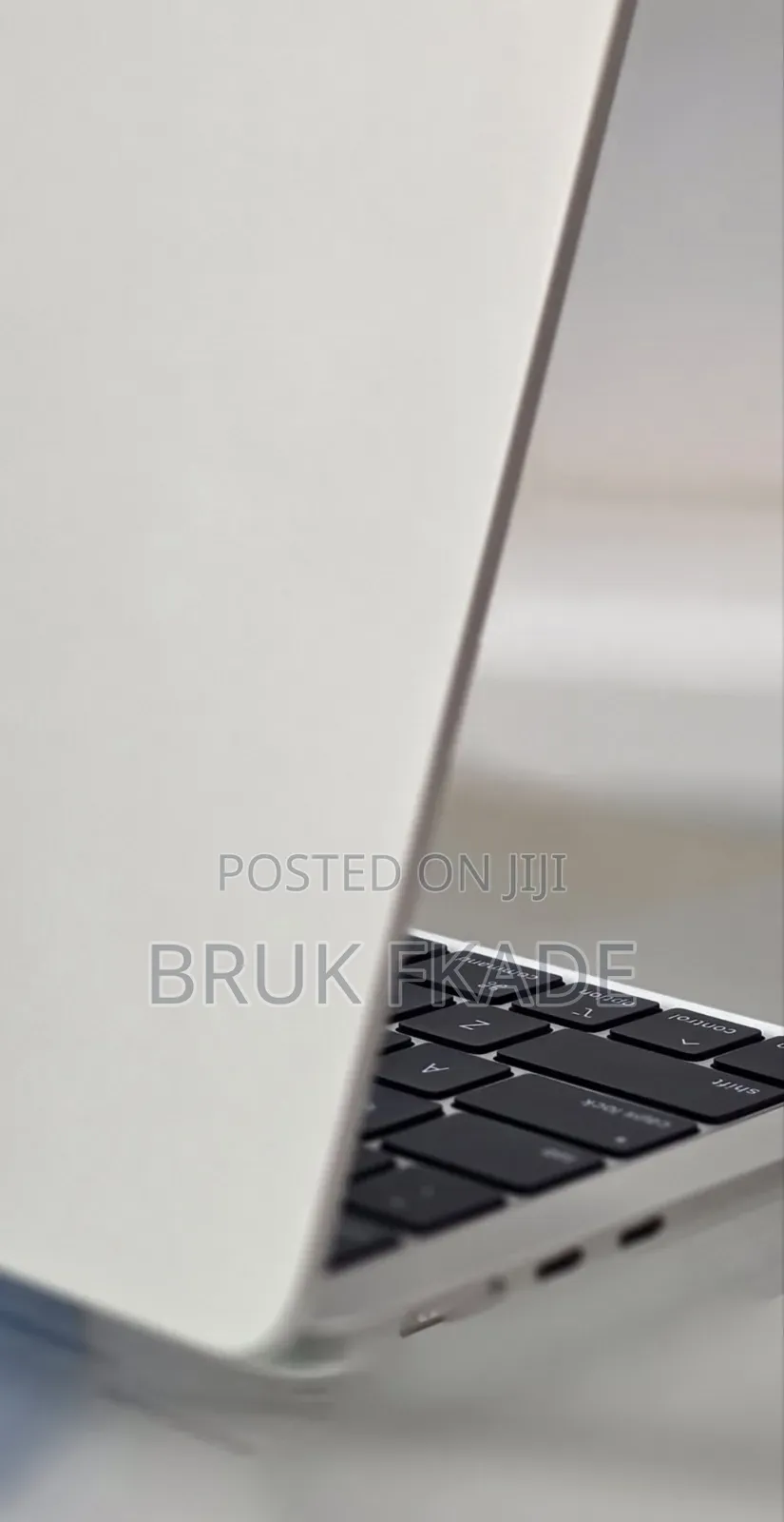 New Laptop Apple MacBook Air 2025 M4 16GB Apple M4 SSD 256GB