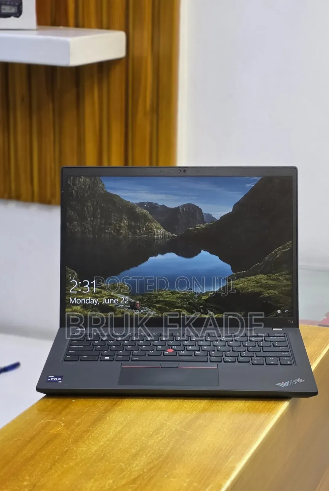 New Laptop Lenovo ThinkPad T14s G4 16GB Intel Core i5 SSD 512GB