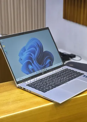 New Laptop HP EliteBook 840 G10 16GB Intel Core i7 SSD 512GB
