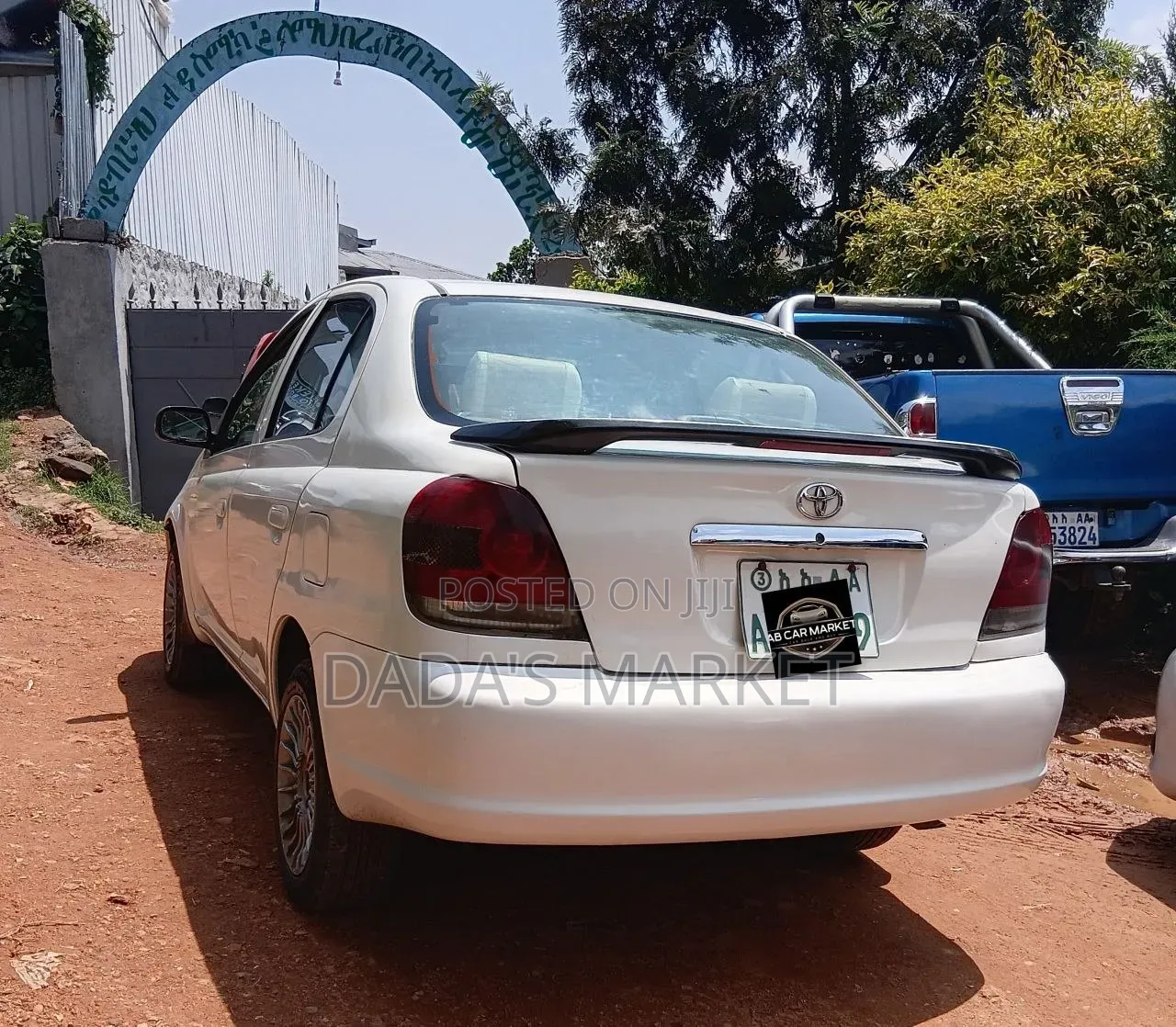 Toyota Platz 2005 White