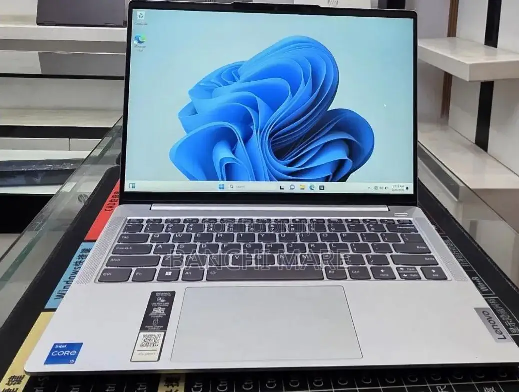 New Lenovo IdeaPad 5 Slim 13th Gen i7 16GB Intel Core i5 SSD 512GB