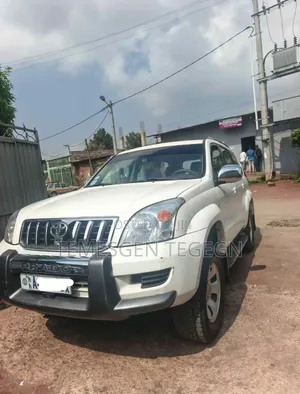 Toyota Land Cruiser Prado 2006 White