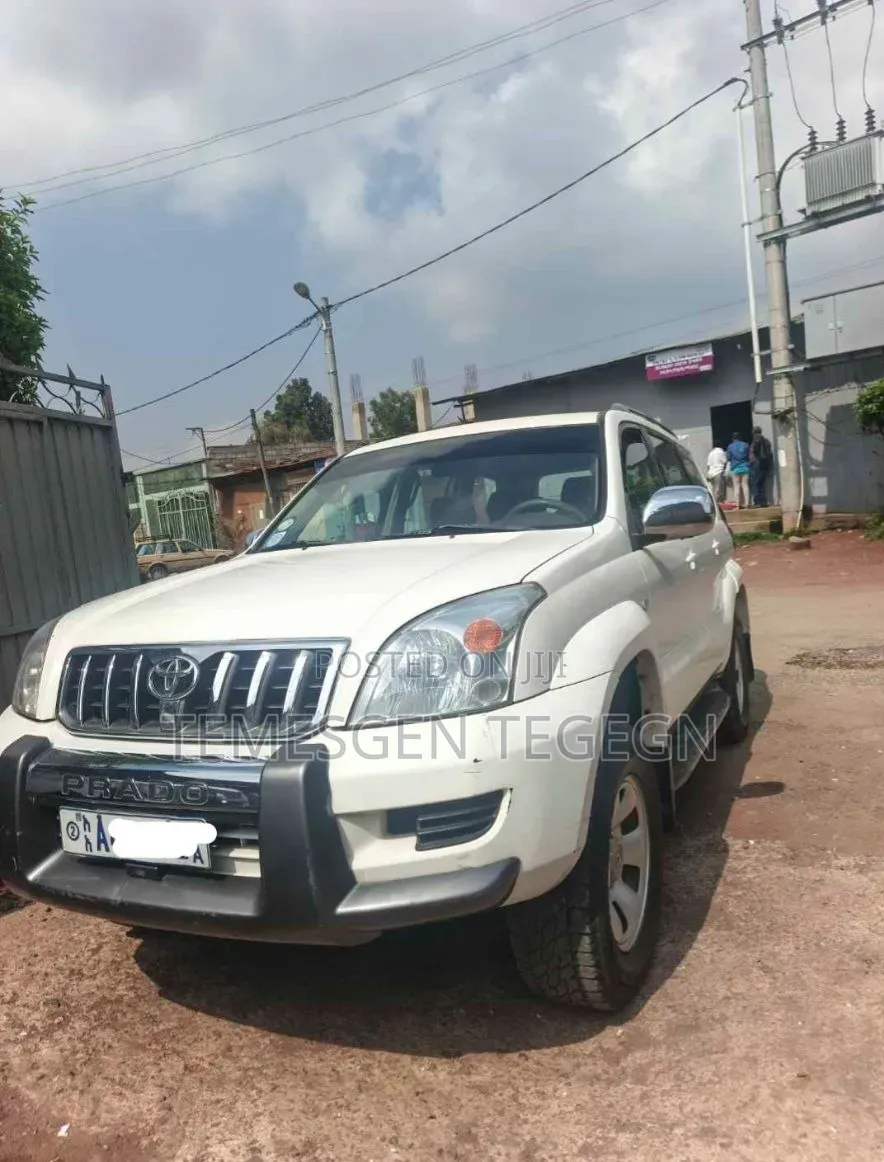Toyota Land Cruiser Prado 2006 White