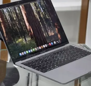 New Laptop Apple MacBook Pro 2019 16GB Intel Core i7 SSD 256GB