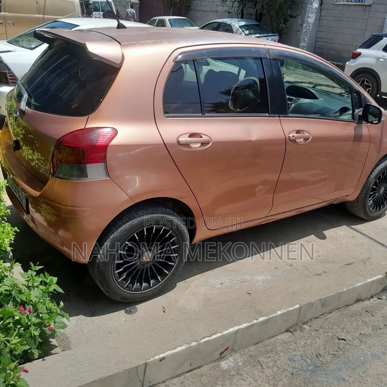 Toyota Yaris 2010 Orange