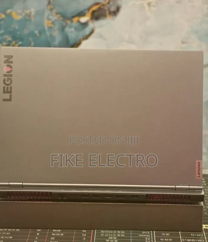 New Laptop Lenovo Legion 7 32GB AMD Ryzen 9 SSD 1T