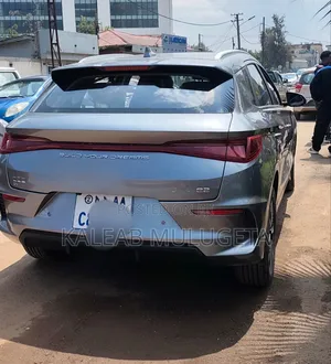 BYD E2 43 kWh 94 hp FWD 2025 Gray