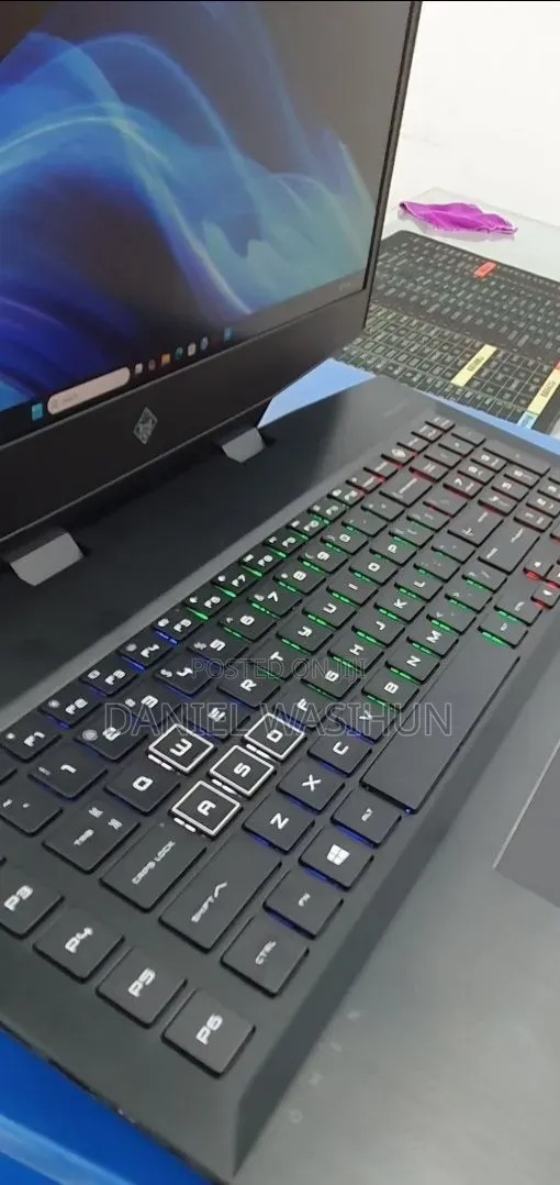 New Laptop HP Omen 17 16GB Intel Core i7 SSD 512GB