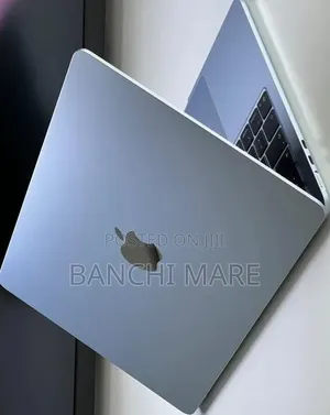 New Laptop Apple MacBook Air 2025 M4 16GB Apple M4 SSD 256GB