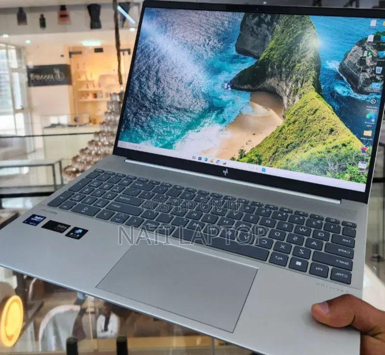 New Laptop HP Pavilion 15 16GB Intel Core Ultra 7 SSD 1T