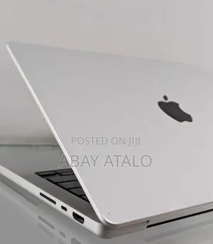 New Laptop Microsoft 16GB Intel Core Ultra 9 SSD 512GB