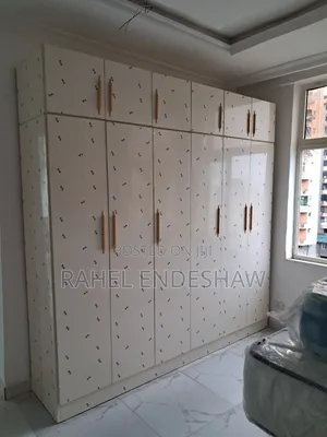 Modern Family Closet
