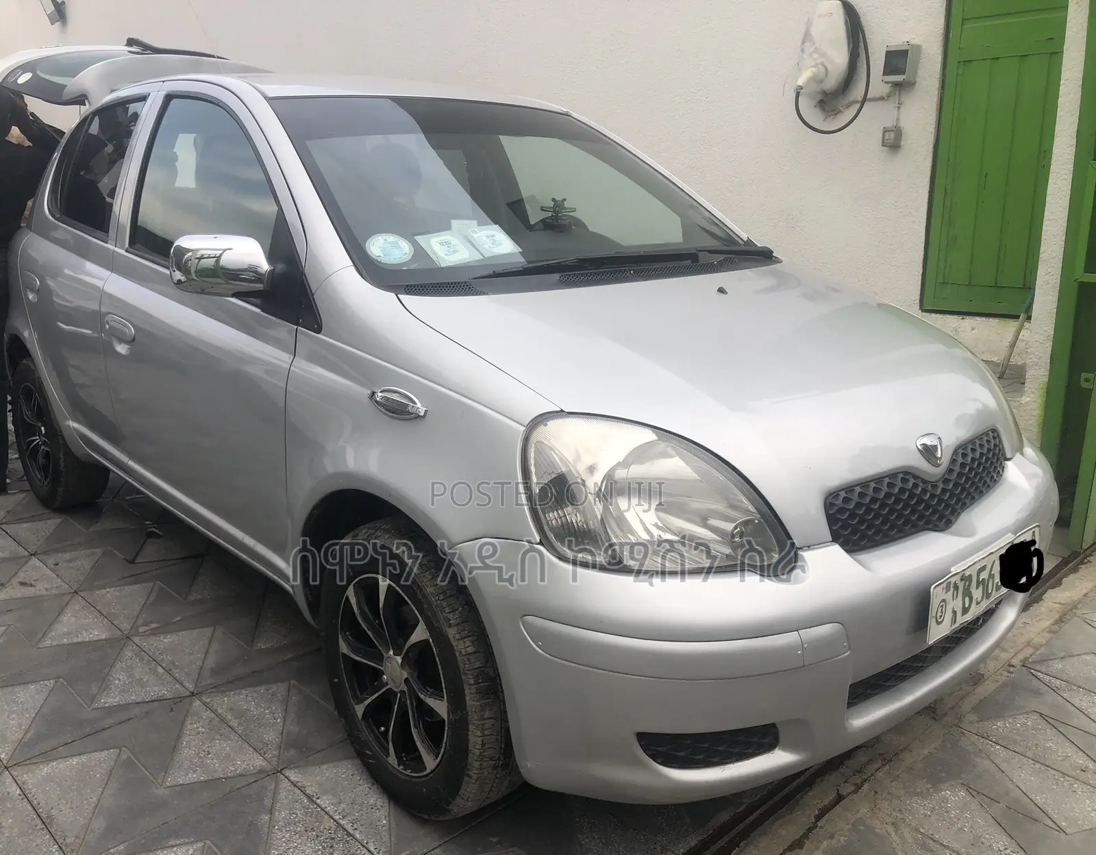 Toyota Vitz 1.0 FWD 5dr 2003 Silver