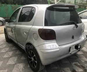 Toyota Vitz 1.0 FWD 5dr 2003 Silver