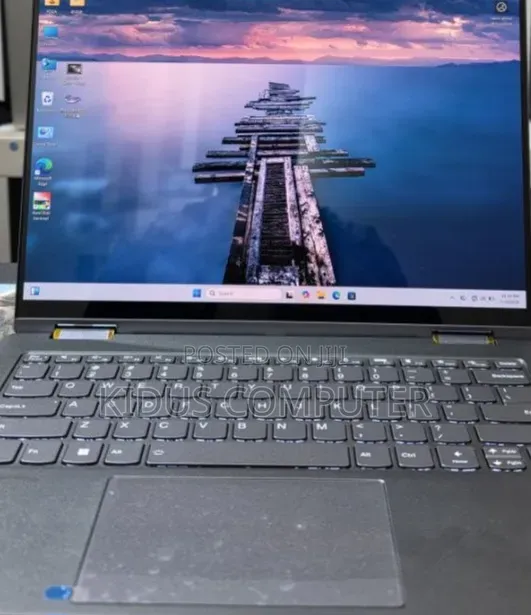 New Laptop Lenovo ThinkPad Yoga 16GB Intel Core Ultra 7 SSD 512GB