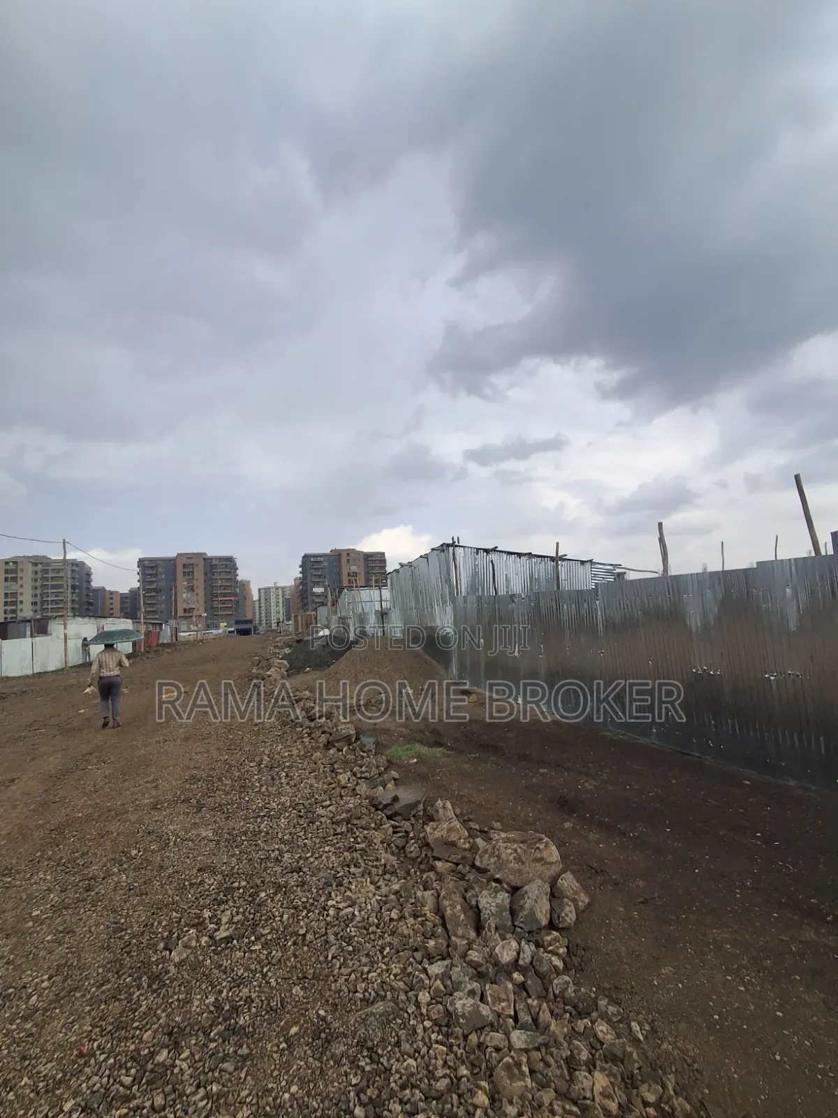 250 ካሬ ባዶ ቦታ አያት አካባቢ ዲጂታል ካርታ ያለው የልማት ተነሽ ኣመቺ ቦታ ላይ