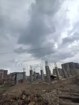 250 ካሬ ባዶ ቦታ አያት አካባቢ ዲጂታል ካርታ ያለው የልማት ተነሽ ኣመቺ ቦታ ላይ