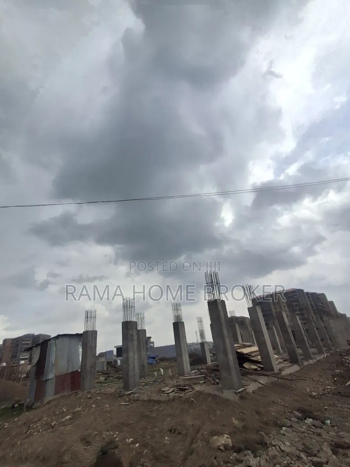 250 ካሬ ባዶ ቦታ አያት አካባቢ ዲጂታል ካርታ ያለው የልማት ተነሽ ኣመቺ ቦታ ላይ