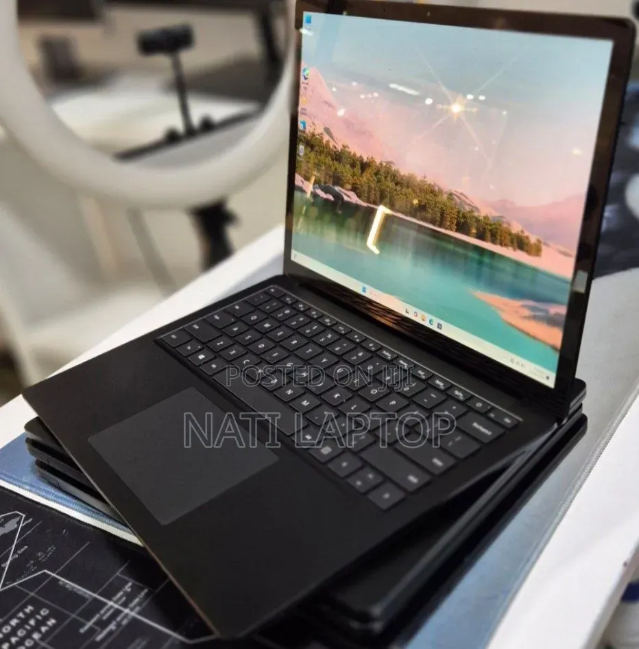 New Laptop Microsoft Surface Laptop 3 16GB Intel Core i5 SSD 256GB