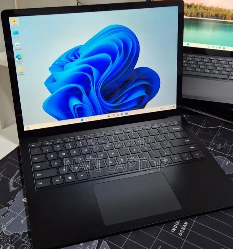 New Laptop Microsoft Surface Laptop 3 16GB Intel Core i7 SSD 256GB