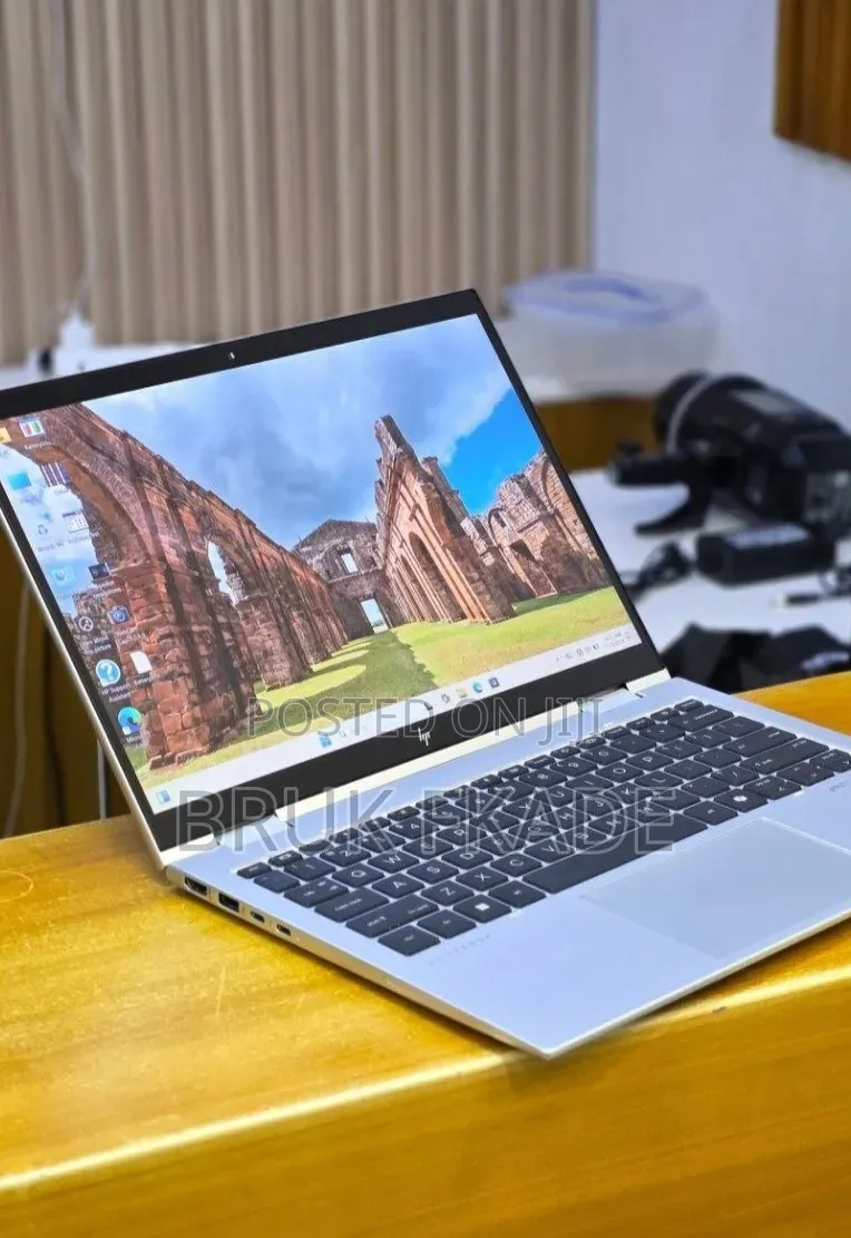 New Laptop HP EliteBook X360 1040 G11 16GB Intel Core Ultra 7 SSD 512GB