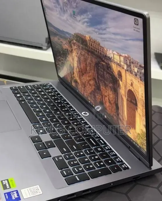 New Laptop Lenovo Legion 5 32GB Intel Core Ultra 9 SSD 1T