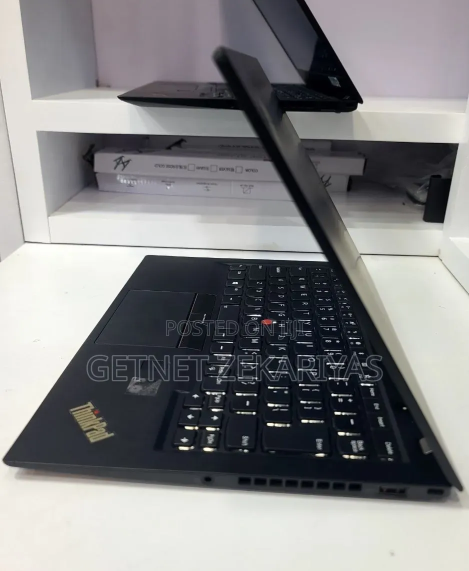 New Laptop Lenovo ThinkPad X1 Carbon 8GB Intel Core i5 SSD 512GB