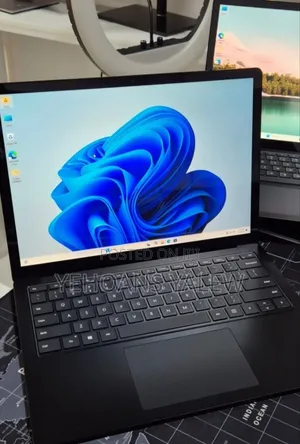 New Laptop Microsoft Surface Laptop 3 16GB Intel Core i7 SSD 256GB
