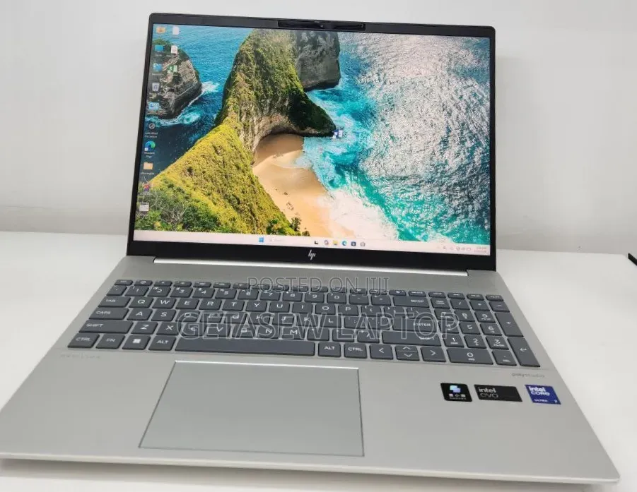 New Laptop HP Pavilion 15 16GB Intel Core Ultra 7 SSD 1T