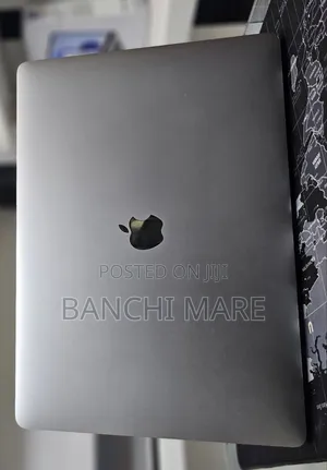 New Laptop Apple MacBook Pro 2019 16GB Intel Core i9 SSD 512GB