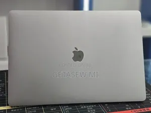 New Laptop Apple MacBook Pro 2019 32GB Intel Core i9 SSD 1T