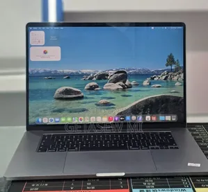 New Laptop Apple MacBook Pro 2019 32GB Intel Core i9 SSD 1T