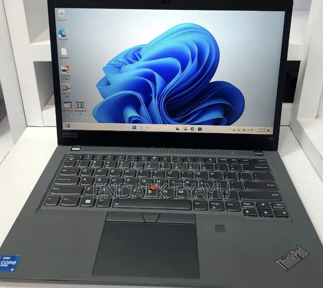 New Laptop Lenovo ThinkPad T14 16GB Intel Core i5 SSD 512GB