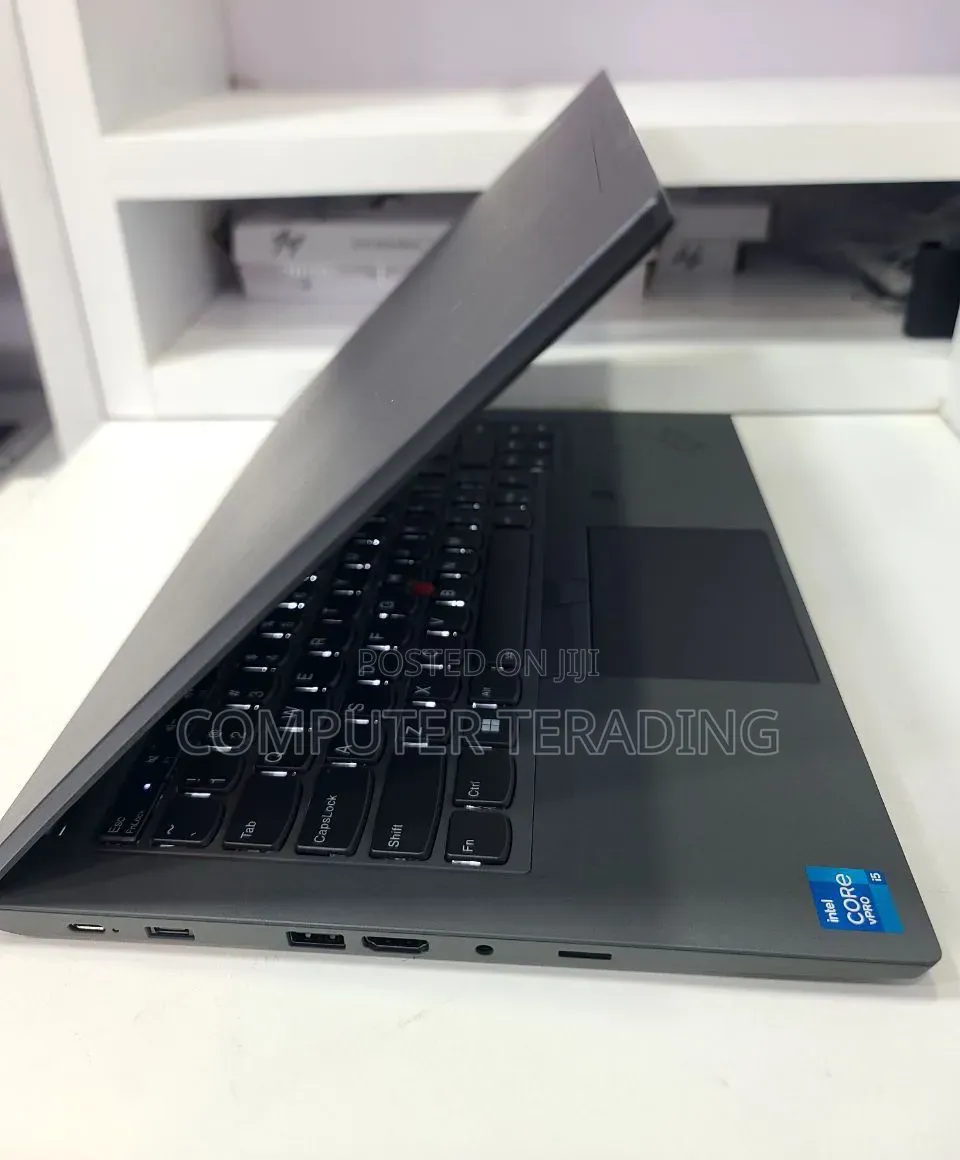 New Laptop Lenovo ThinkPad T14 16GB Intel Core i5 SSD 512GB